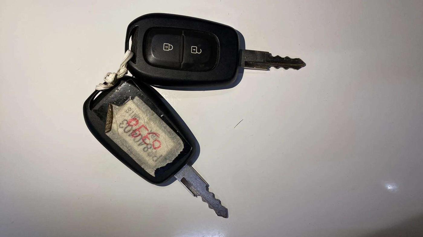 2023 Renault Kwid RXT 1.0 AMT, Petrol, Automatic, 21,416 km, Key Close Up