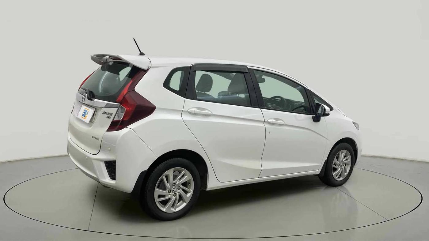 2018 Honda Jazz 1.2L I-VTEC V, Petrol, Manual, 53,088 km, Right Back Diagonal