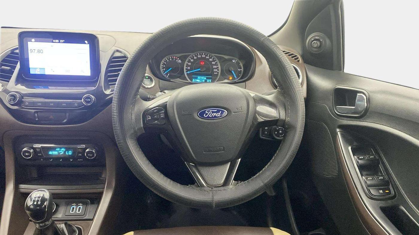 2018 Ford FREESTYLE TITANIUM 1.2 PETROL, Petrol, Manual, 26,908 km, Steering Wheel Close Up