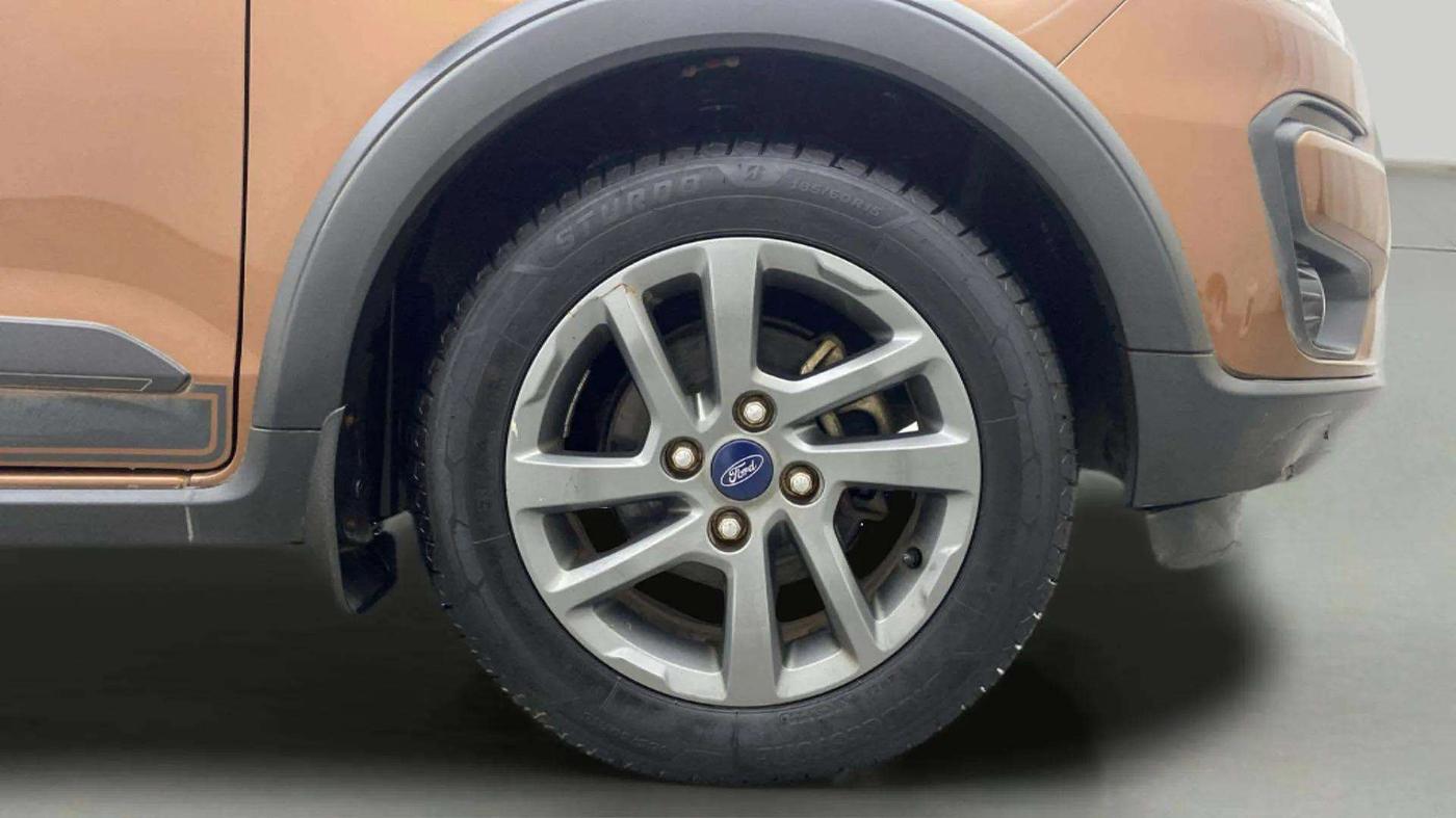2018 Ford FREESTYLE TITANIUM 1.2 PETROL, Petrol, Manual, 26,908 km, Right Front Wheel