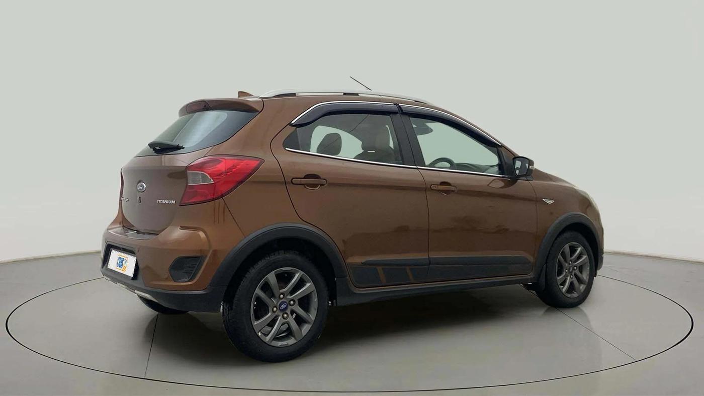 2018 Ford FREESTYLE TITANIUM 1.2 PETROL, Petrol, Manual, 26,908 km, Right Back Diagonal