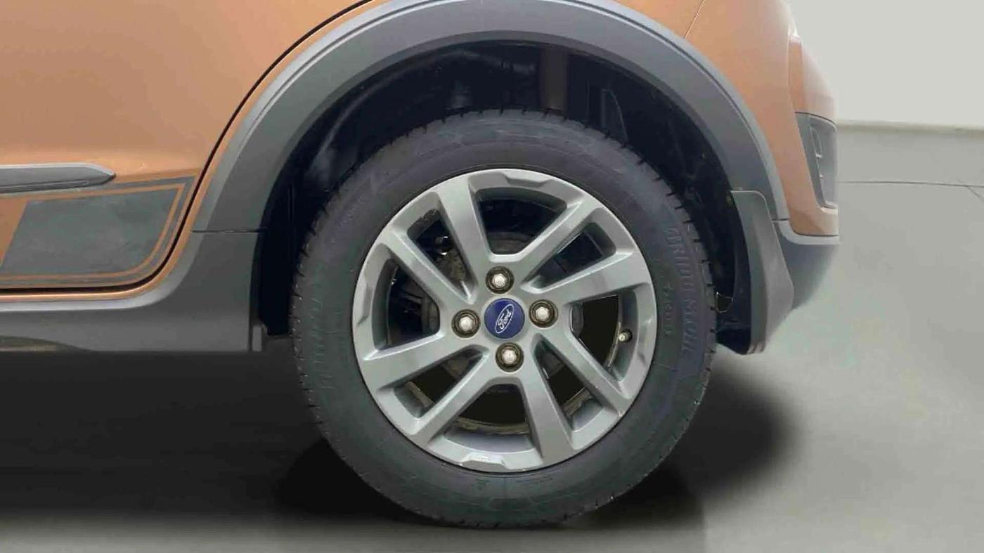 2018 Ford FREESTYLE TITANIUM 1.2 PETROL, Petrol, Manual, 26,908 km, Left Rear Wheel