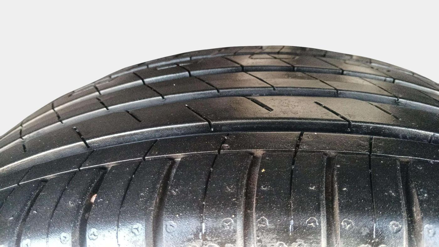 2022 MG HECTOR PLUS SHARP 1.5 PETROL TURBO CVT 6-STR, Petrol, Automatic, 4,733 km, Left Rear Tyre Tread