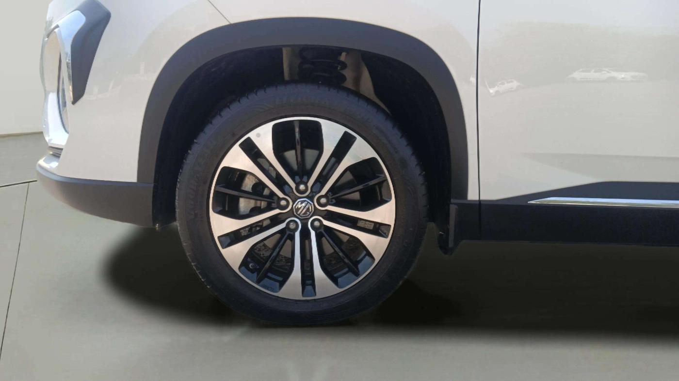2022 MG HECTOR PLUS SHARP 1.5 PETROL TURBO CVT 6-STR, Petrol, Automatic, 4,733 km, Left Front Wheel