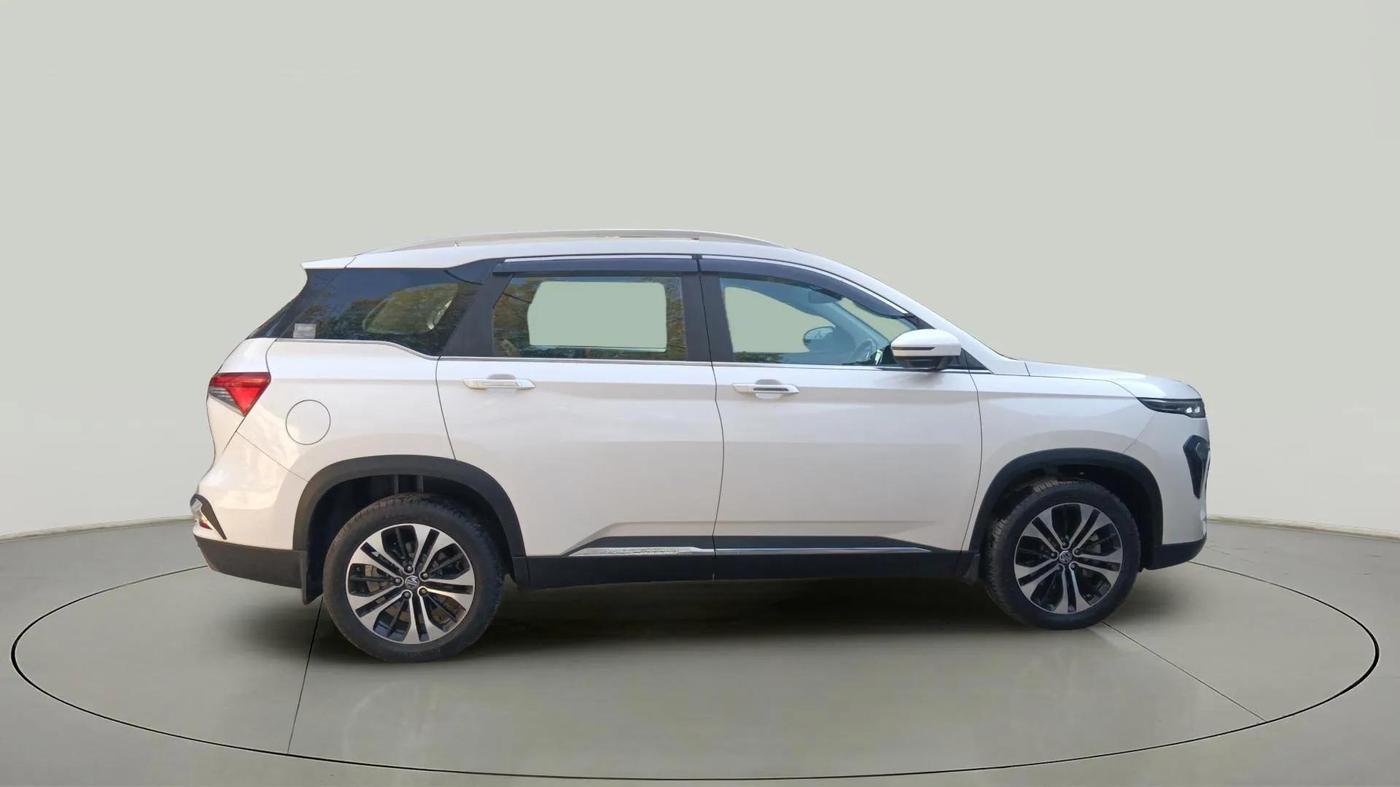 2022 MG HECTOR PLUS SHARP 1.5 PETROL TURBO CVT 6-STR, Petrol, Automatic, 4,733 km, Right Side View