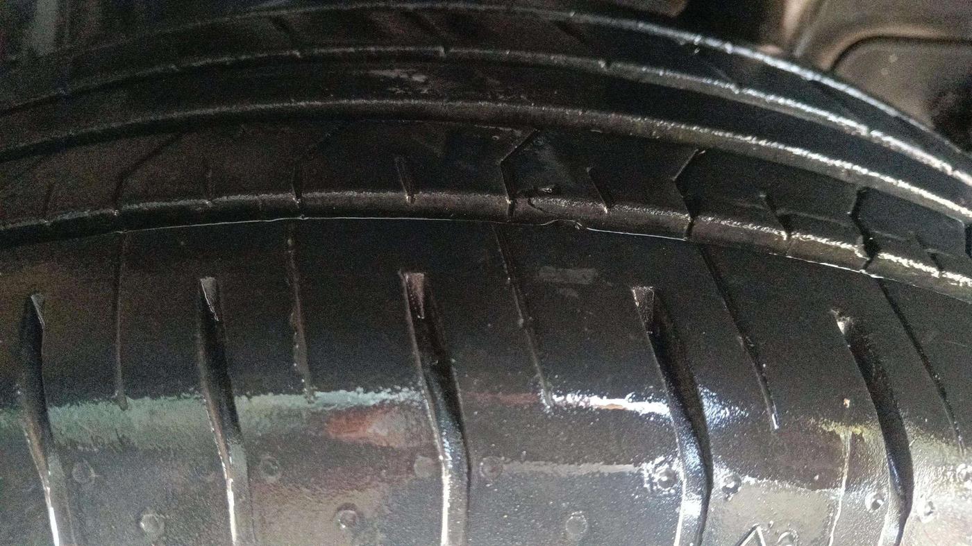 2023 Hyundai VENUE S 1.2, Petrol, Manual, 20,272 km, Left Rear Tyre Tread