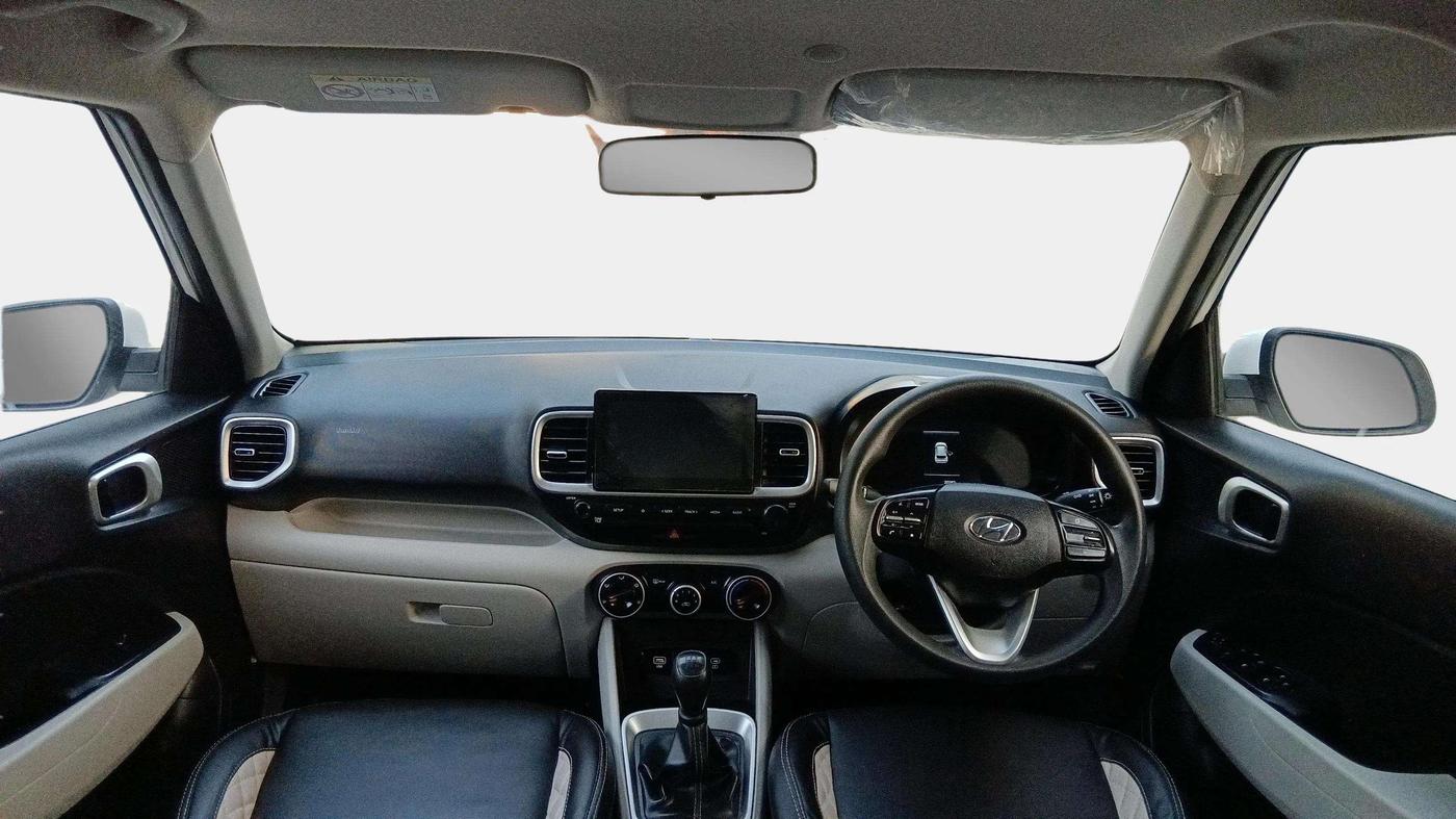 2023 Hyundai VENUE S 1.2, Petrol, Manual, 20,272 km, Dashboard