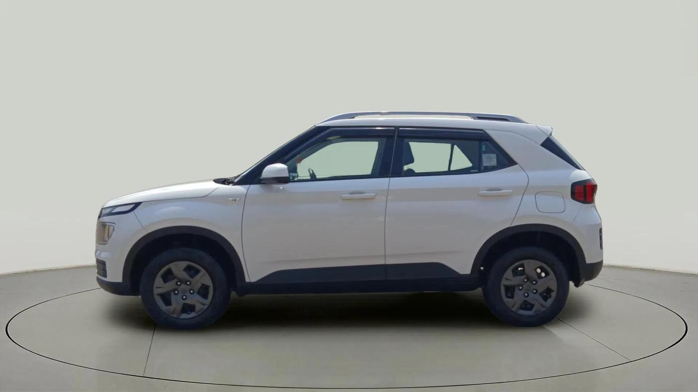 2023 Hyundai VENUE S 1.2, Petrol, Manual, 20,272 km, Left Side