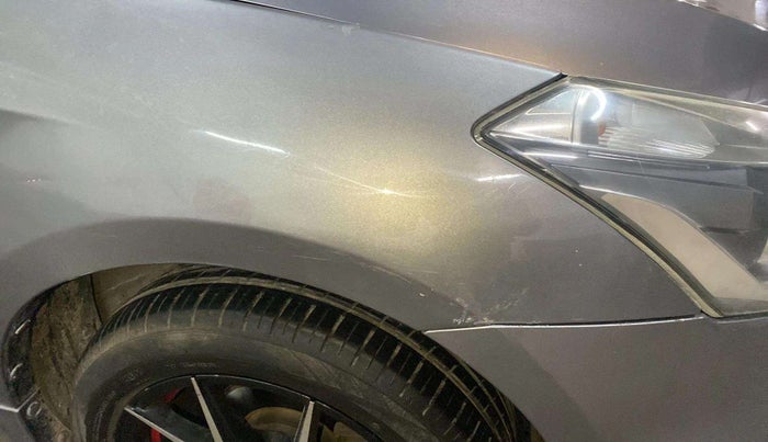 2017 Maruti Ciaz VXI+, Petrol, Manual, 60,145 km, Right fender - Slightly dented