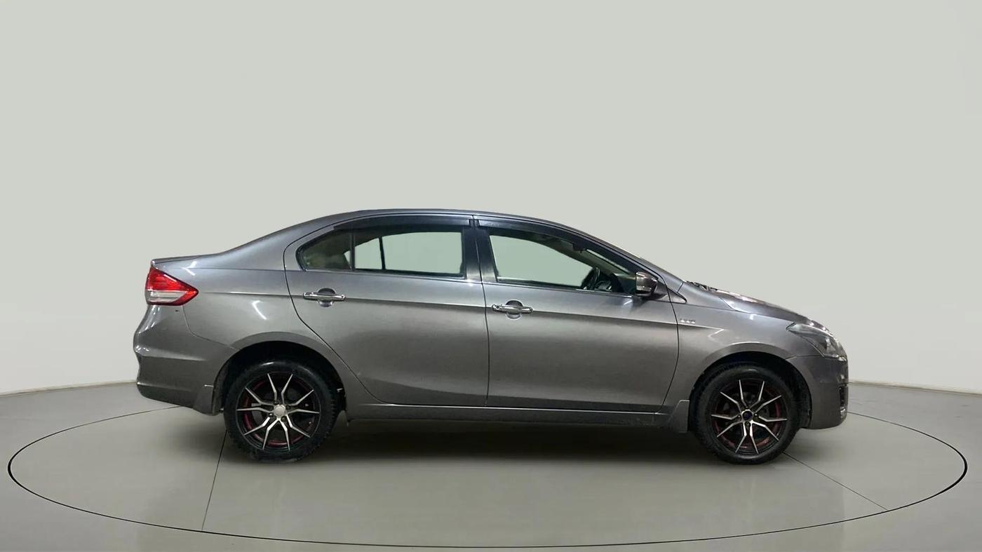 2017 Maruti Ciaz VXI+, Petrol, Manual, 60,197 km, Right Side View