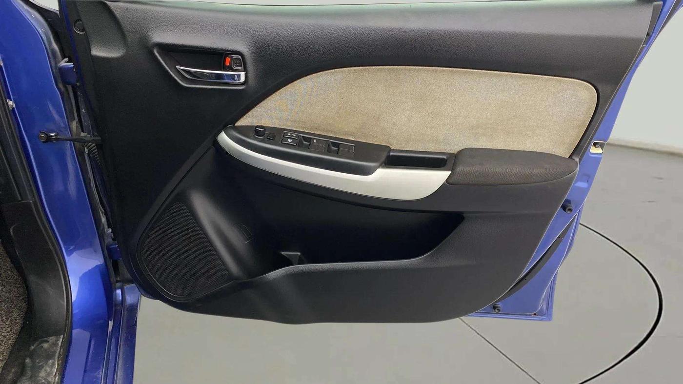 2016 Maruti Baleno ZETA CVT PETROL 1.2, Petrol, Automatic, 72,033 km, Driver Side Door Panels Control