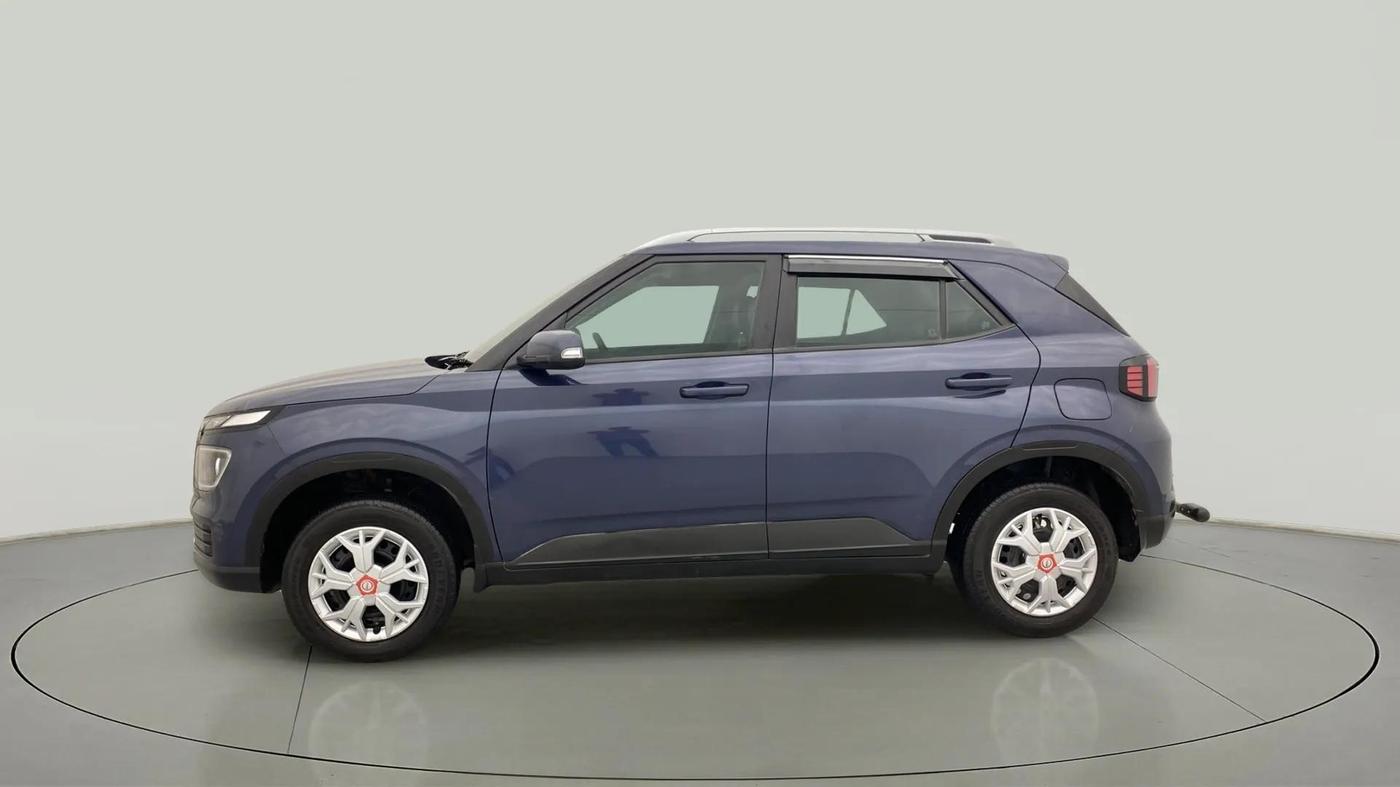 2022 Hyundai VENUE S(O) 1.2, Petrol, Manual, 27,415 km, Left Side