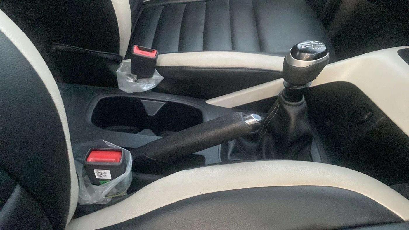 2023 Nissan MAGNITE XE, Petrol, Manual, 6,553 km, Gear Lever