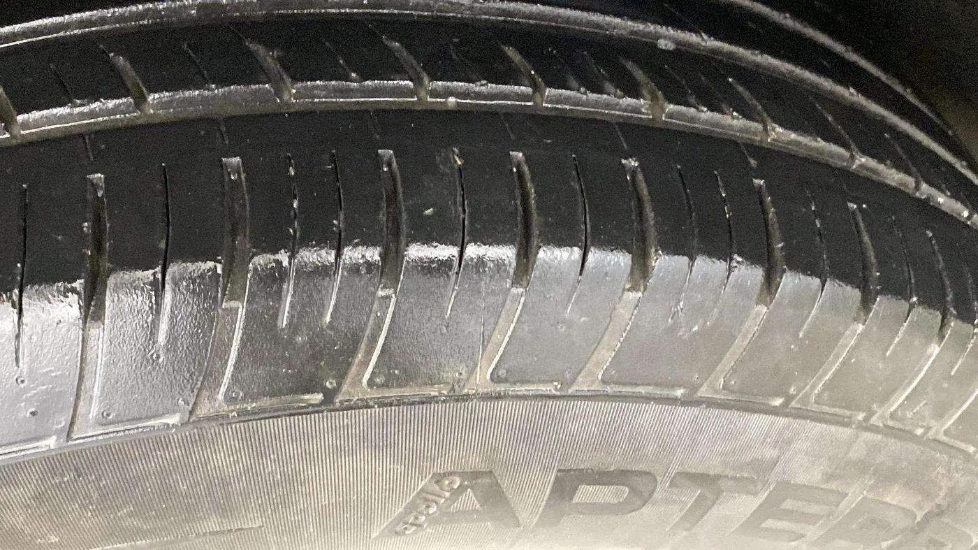 2021 Tata Harrier XT PLUS 2.0L KRYOTEC, Diesel, Manual, 44,141 km, Left Front Tyre Tread