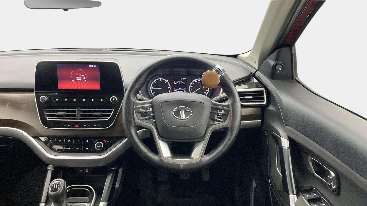 2021 Tata Harrier XT PLUS 2.0L KRYOTEC, Diesel, Manual, 44,141 km, Steering Wheel Close Up