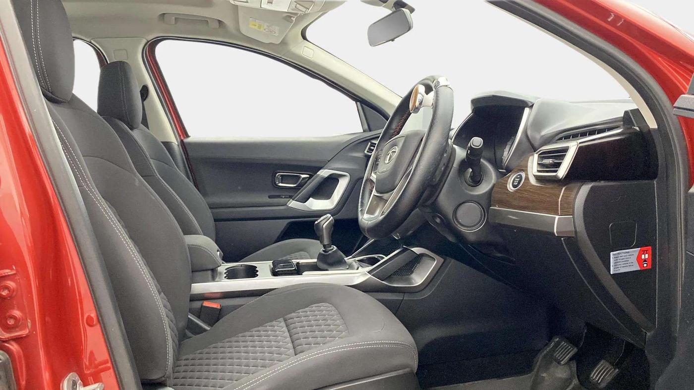 2021 Tata Harrier XT PLUS 2.0L KRYOTEC, Diesel, Manual, 44,141 km, Right Side Front Door Cabin