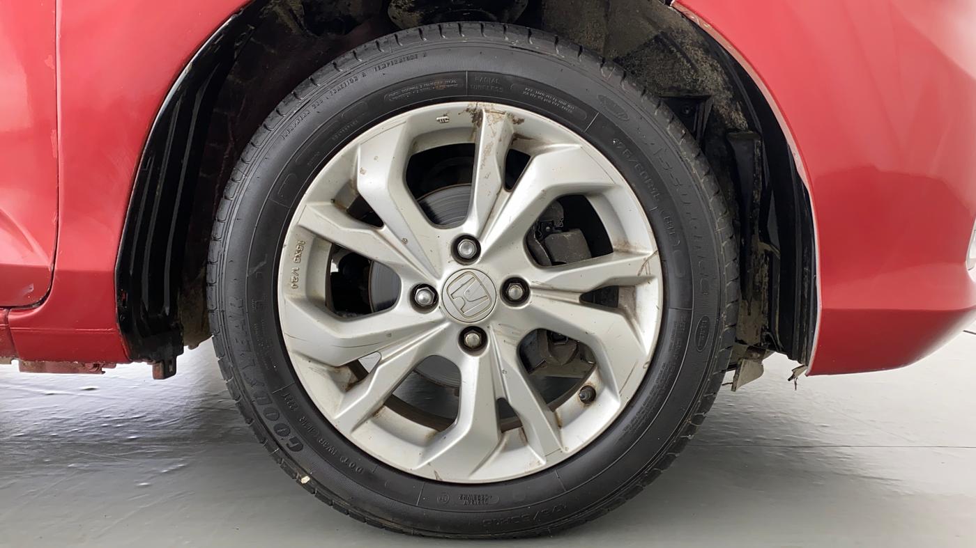 2018 Honda Amaze 1.5 VXMT I DTEC, Diesel, Manual, 52,930 km, Right Front Wheel