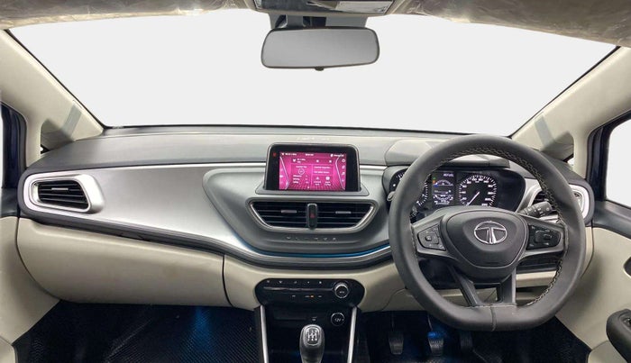 2022 Tata ALTROZ XZ PETROL, Petrol, Manual, 14,717 km, Dashboard