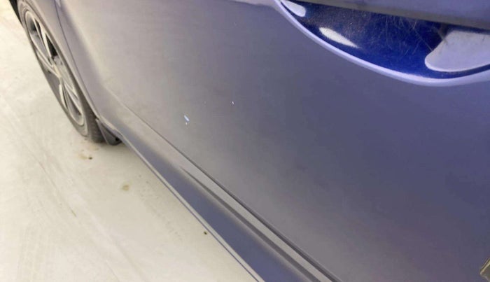 2022 Tata ALTROZ XZ PETROL, Petrol, Manual, 14,717 km, Front passenger door - Slightly dented