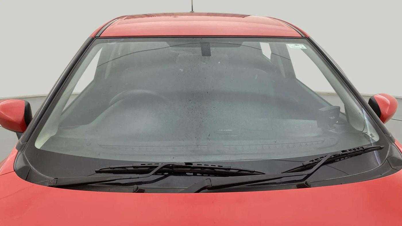 2017 Maruti Baleno ZETA PETROL 1.2, Petrol, Manual, 50,068 km, Front Windshield