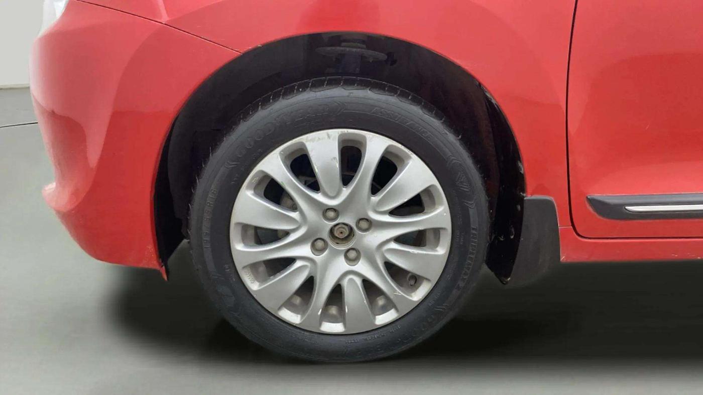 2017 Maruti Baleno ZETA PETROL 1.2, Petrol, Manual, 50,068 km, Left Front Wheel