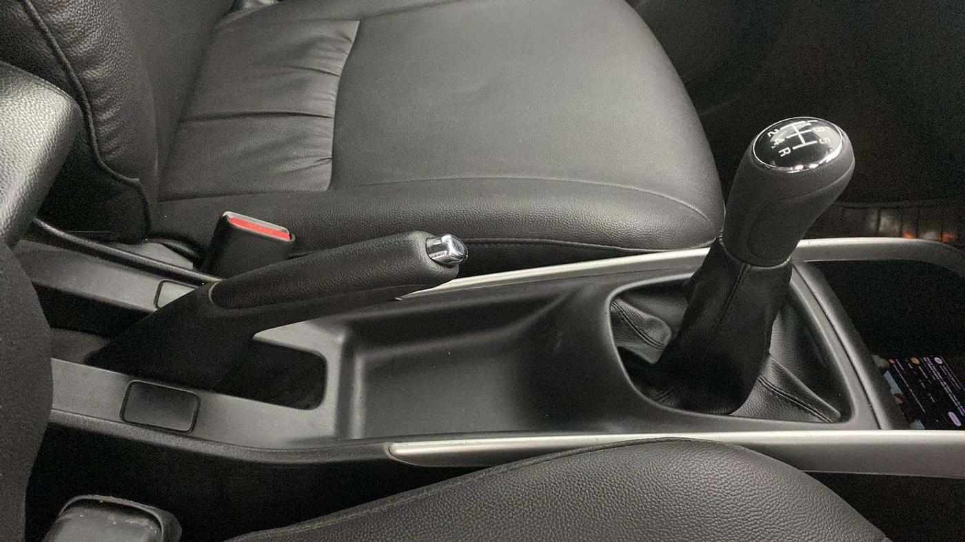 2017 Maruti Baleno ZETA PETROL 1.2, Petrol, Manual, 50,068 km, Gear Lever