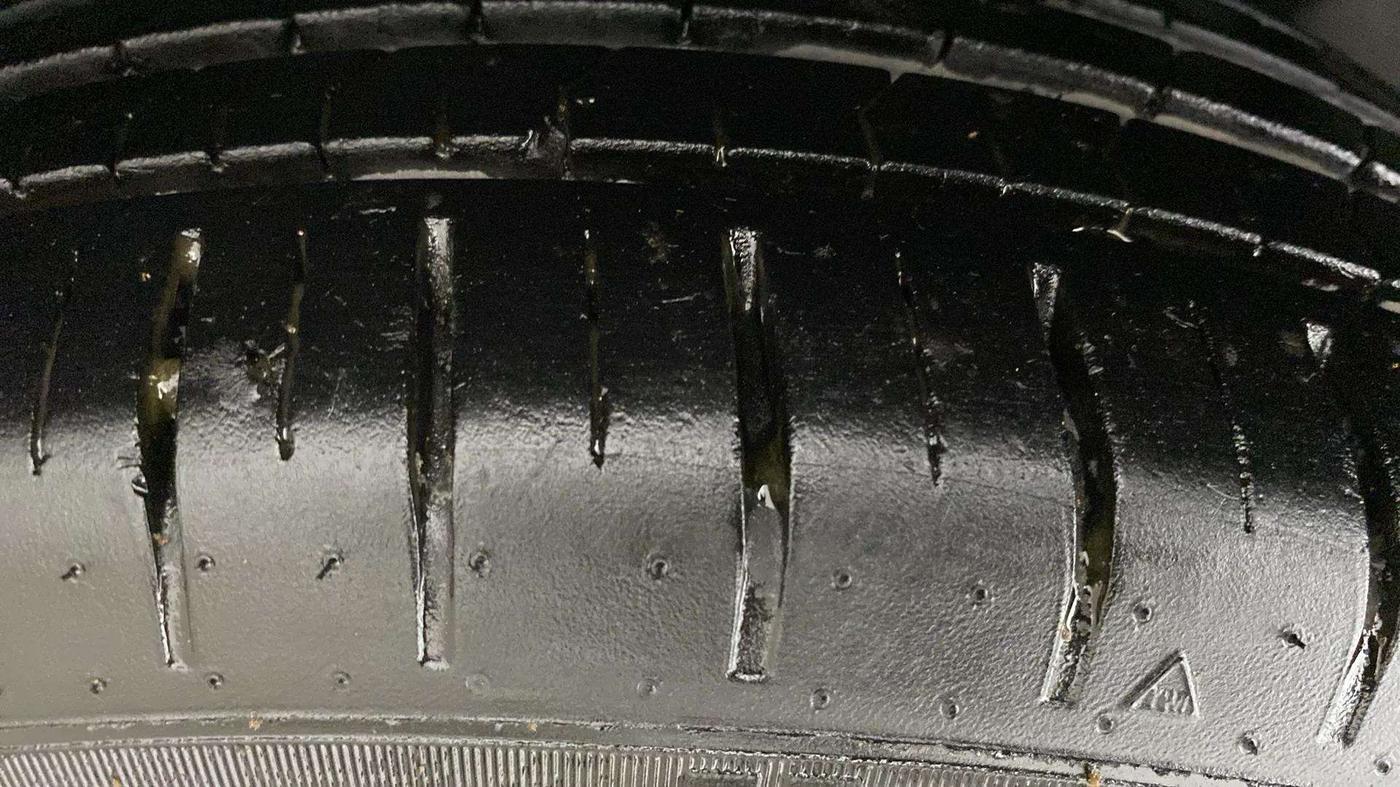 2023 Maruti Baleno  ZETA CNG 1.2L, CNG, Manual, 17,480 km, Left Front Tyre Tread