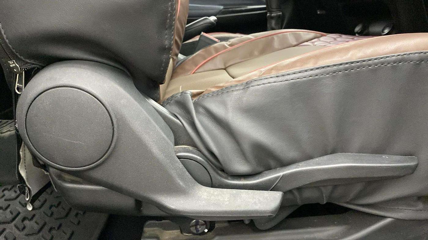 2023 Maruti Baleno  ZETA CNG 1.2L, CNG, Manual, 17,480 km, Driver Side Adjustment Panel