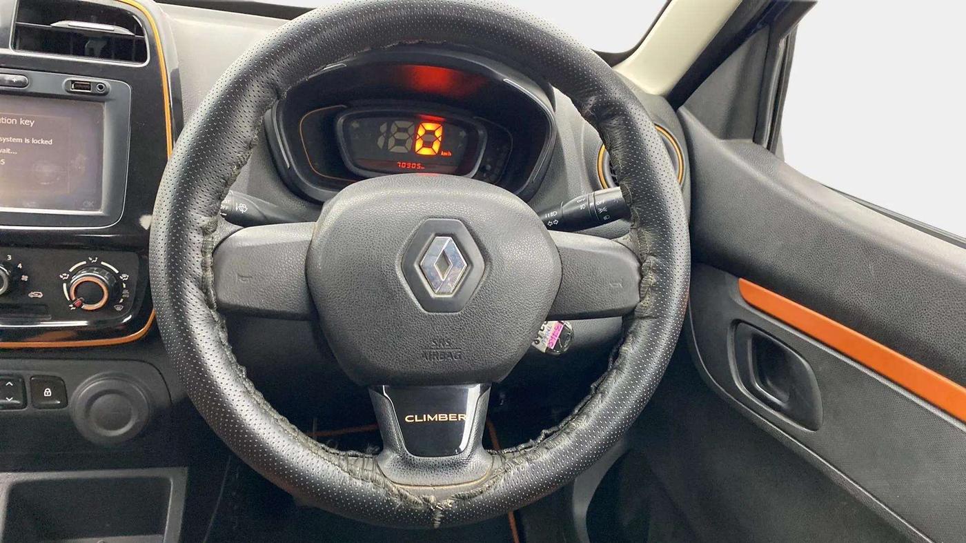 2017 Renault Kwid CLIMBER 1.0, Petrol, Manual, 71,083 km, Steering Wheel Close Up