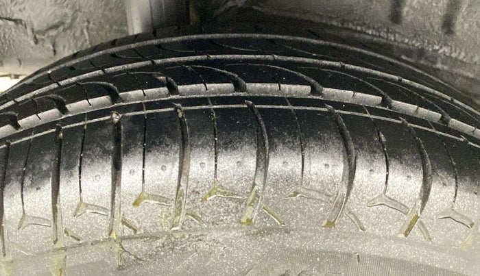 2020 Honda Amaze 1.2L I-VTEC S, CNG, Manual, 84,508 km, Right Rear Tyre Tread