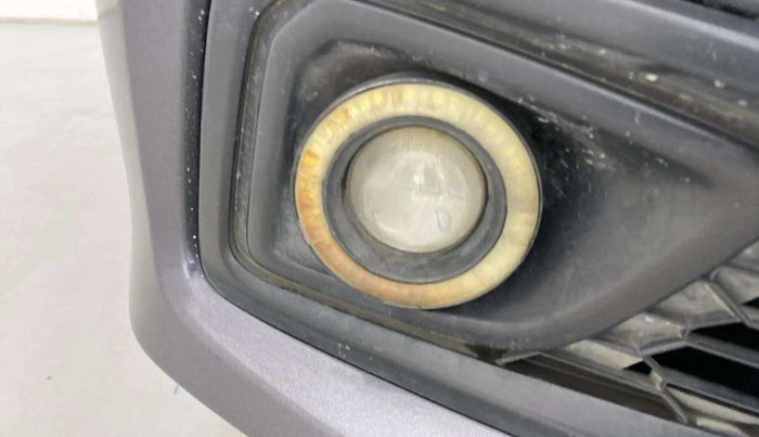 2020 Honda Amaze 1.2L I-VTEC S, CNG, Manual, 84,508 km, Right fog light - Fog light not working