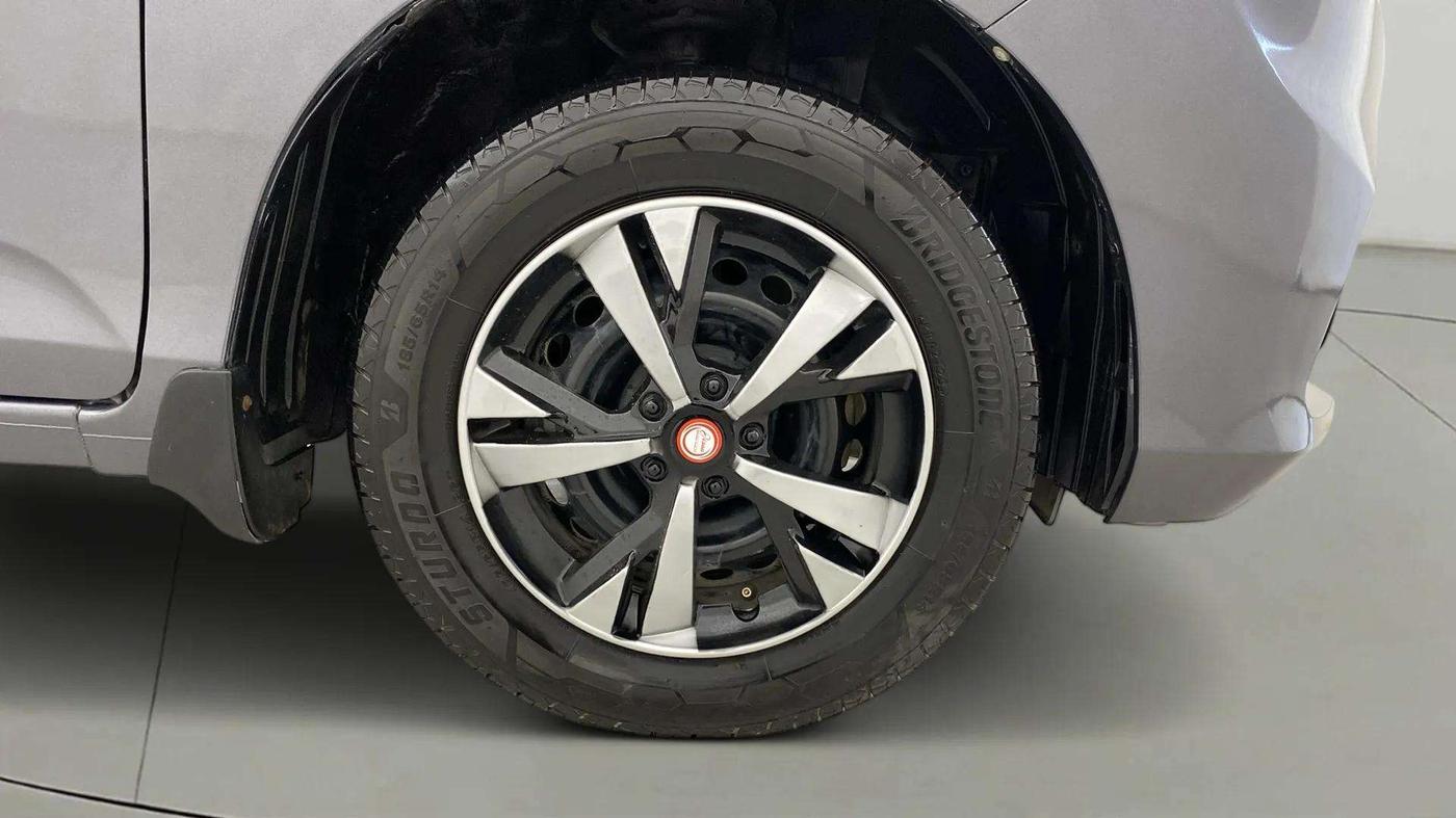 2020 Honda Amaze 1.2L I-VTEC S, CNG, Manual, 84,508 km, Right Front Wheel