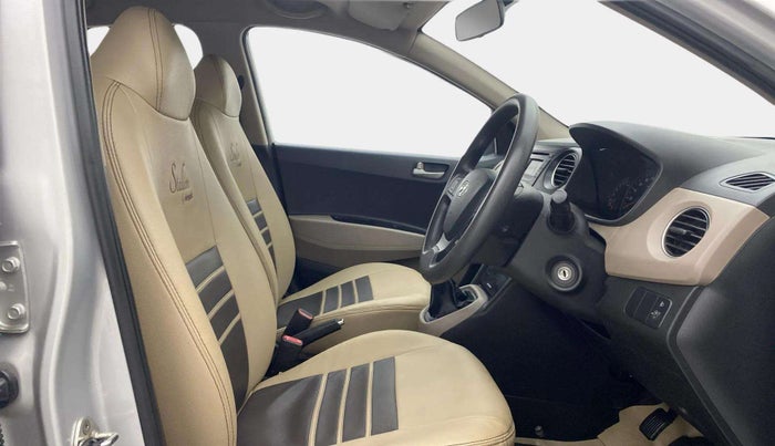 2015 Hyundai Xcent S (O) 1.2, Petrol, Manual, 46,690 km, Right Side Front Door Cabin