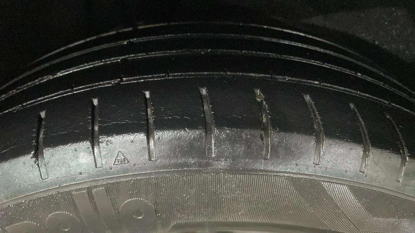 2016 Maruti Baleno ZETA PETROL 1.2, Petrol, Manual, 79,855 km, Right Rear Tyre Tread