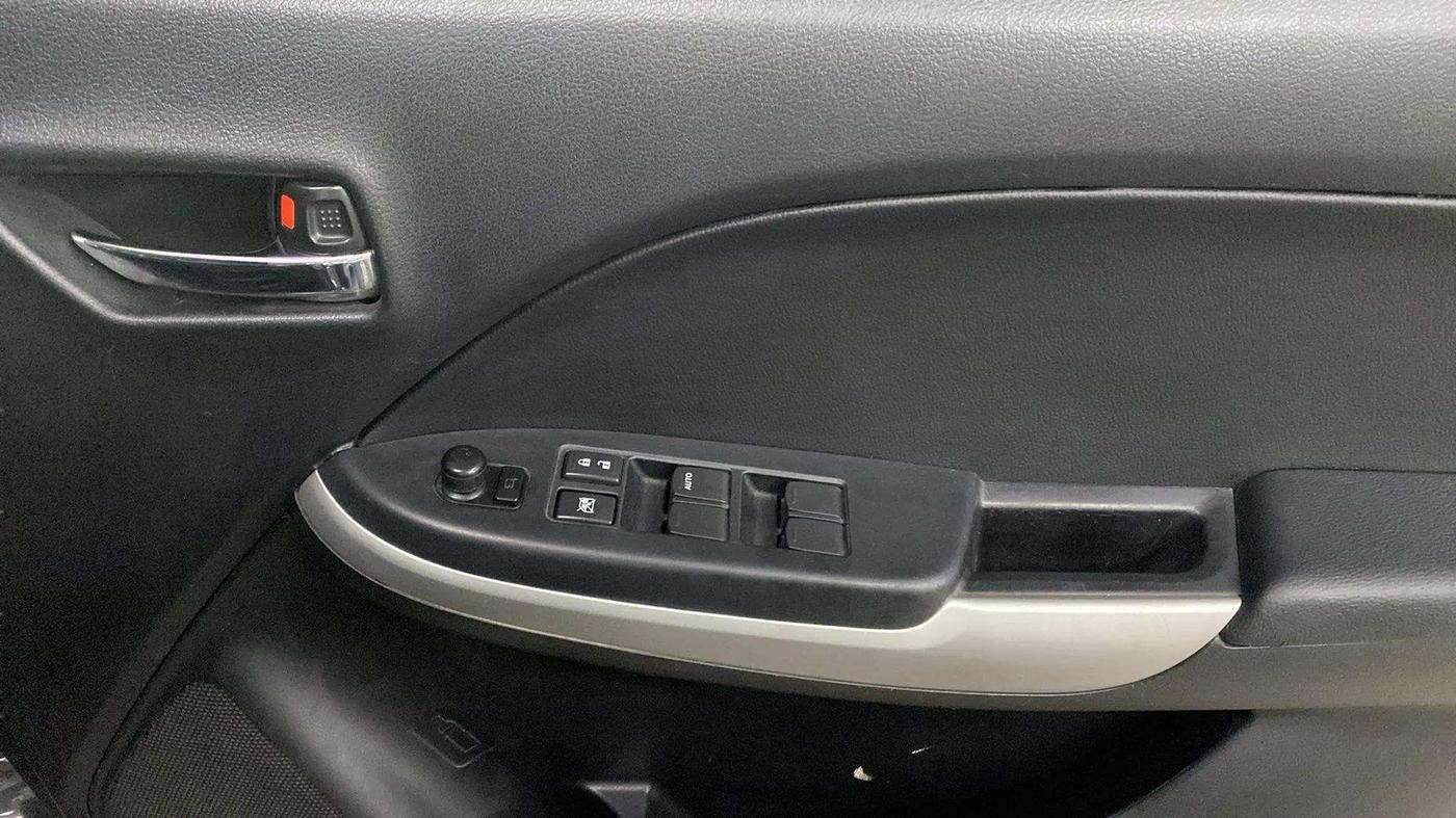2016 Maruti Baleno ZETA PETROL 1.2, Petrol, Manual, 79,855 km, Driver Side Door Panels Control