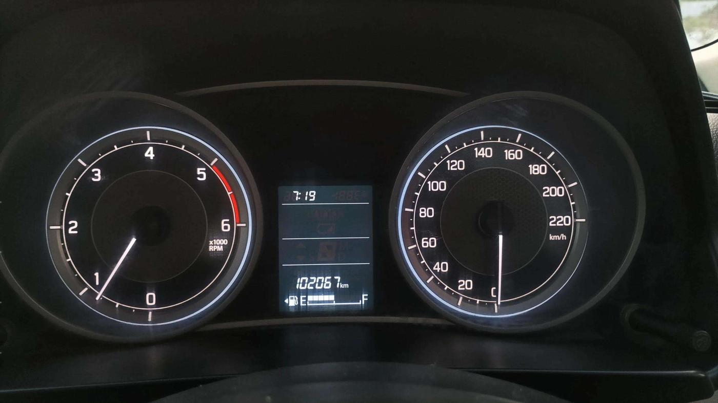 2017 Maruti Dzire VDI, Diesel, Manual, 1,02,066 km, Odometer Image