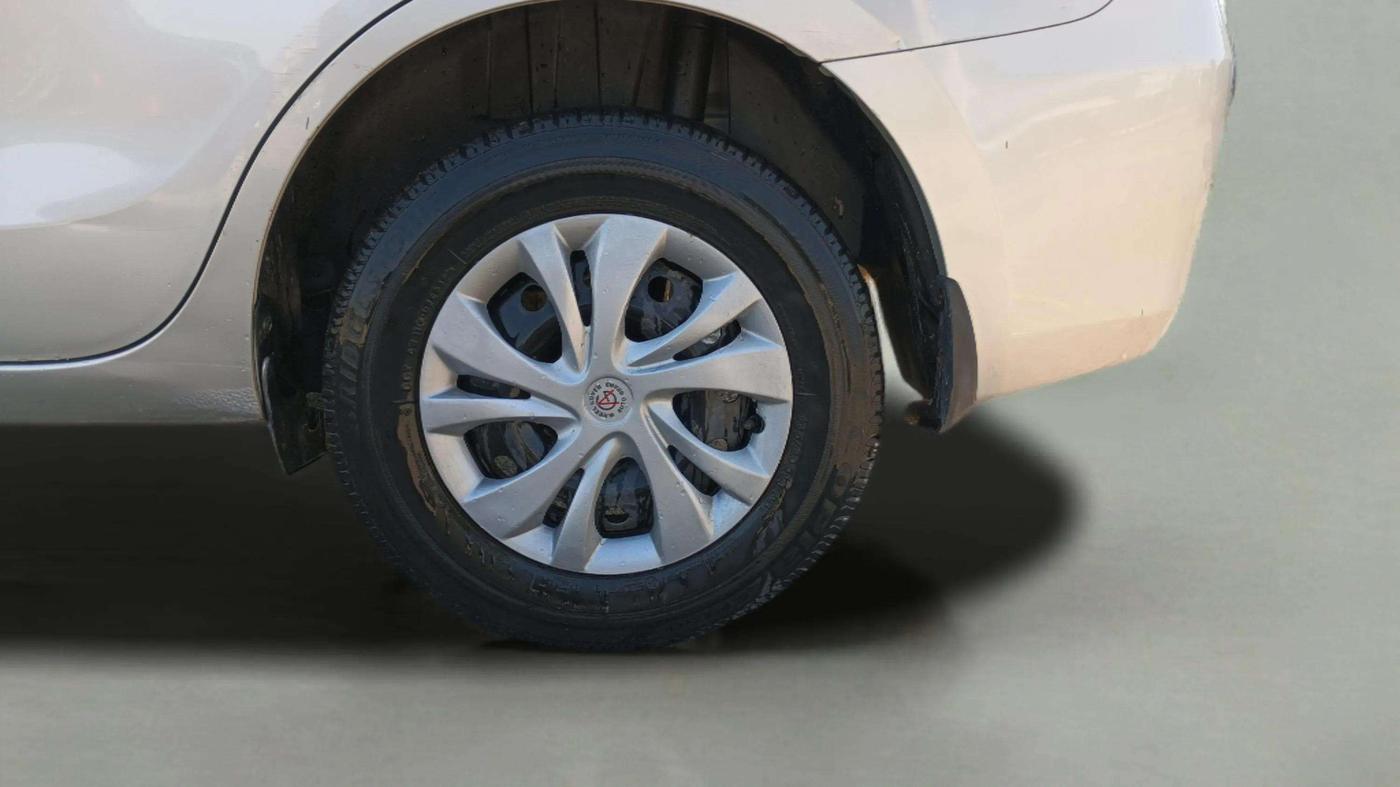 2017 Maruti Dzire VDI, Diesel, Manual, 1,02,066 km, Left Rear Wheel