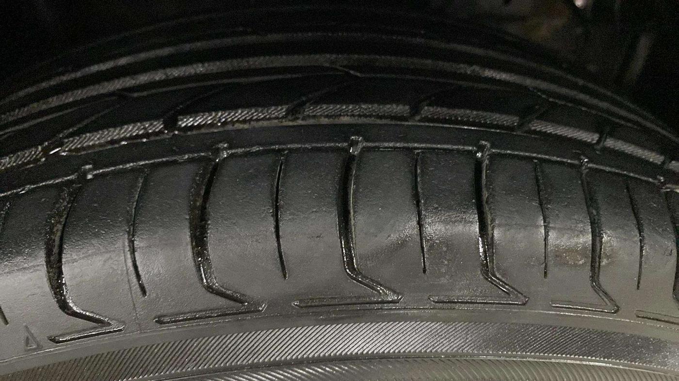2017 Maruti Vitara Brezza VDI, Diesel, Manual, 78,753 km, Right Front Tyre Tread