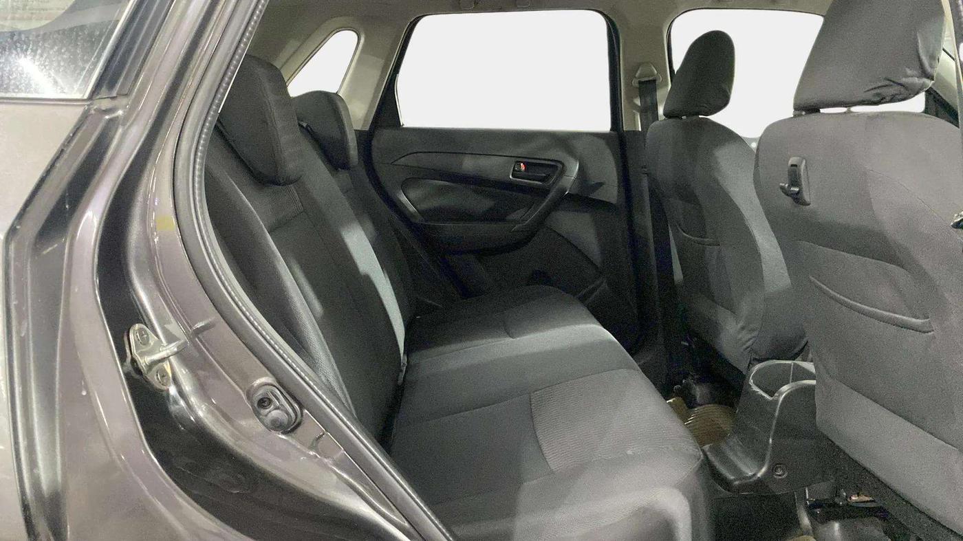 2017 Maruti Vitara Brezza VDI, Diesel, Manual, 78,753 km, Right Side Rear Door Cabin