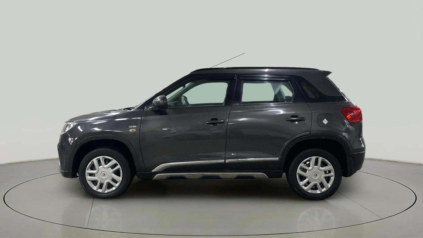 2017 Maruti Vitara Brezza VDI, Diesel, Manual, 78,753 km, Left Side
