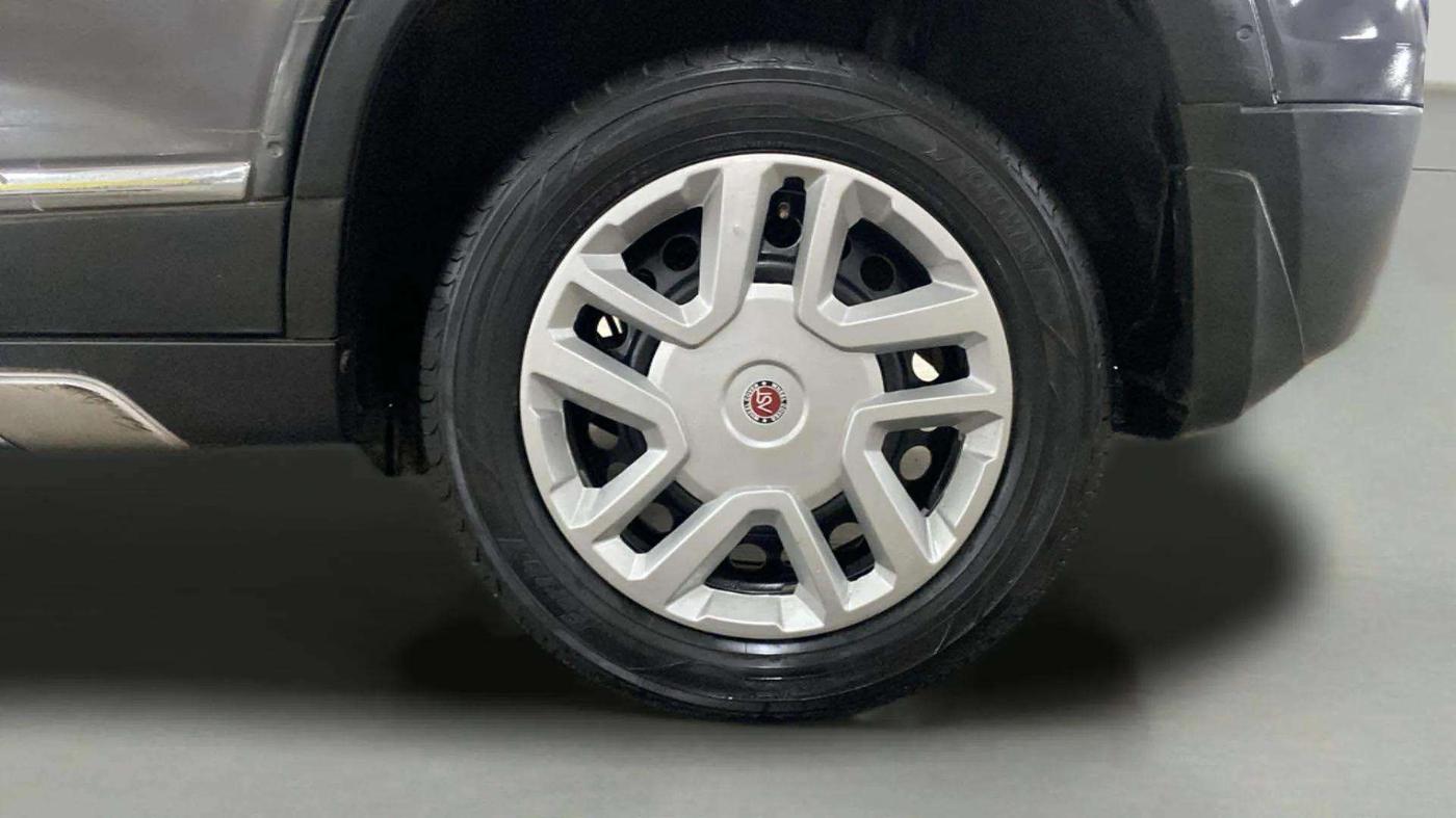 2017 Maruti Vitara Brezza VDI, Diesel, Manual, 78,753 km, Left Rear Wheel