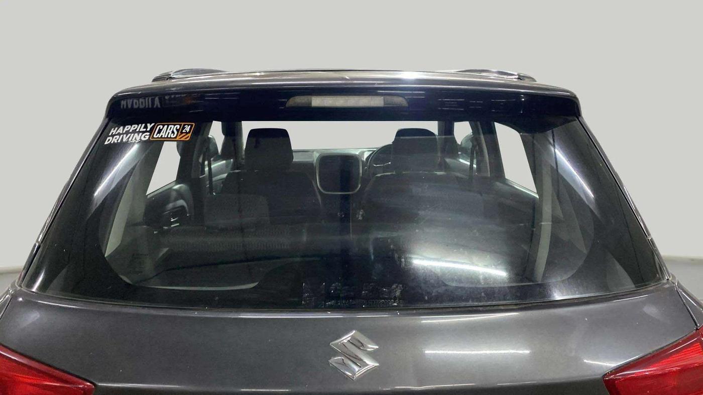 2017 Maruti Vitara Brezza VDI, Diesel, Manual, 78,753 km, Rear Windshield