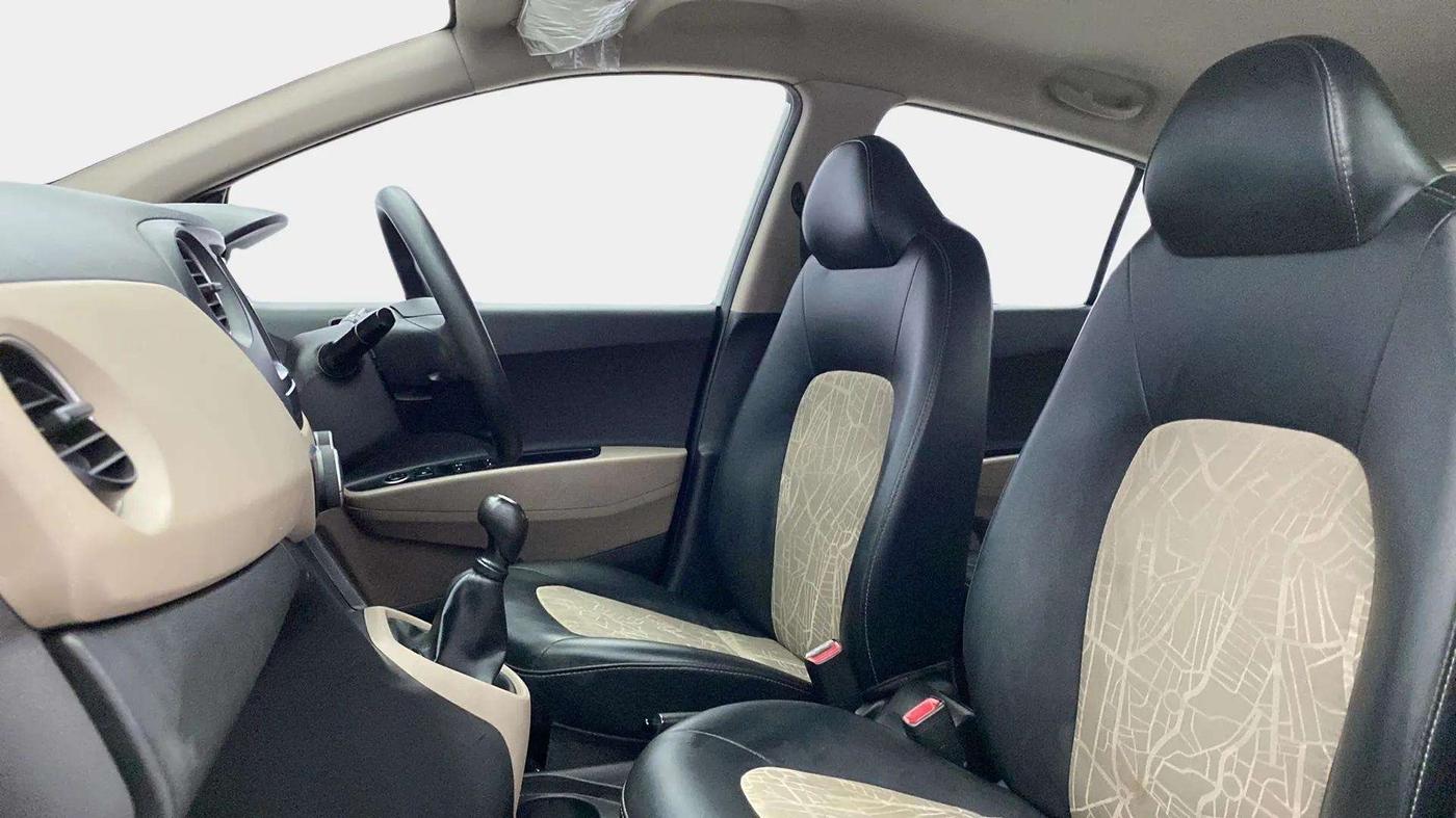 2017 Hyundai Grand i10 MAGNA 1.2 KAPPA VTVT, CNG, Manual, 89,623 km, Right Side Front Door Cabin