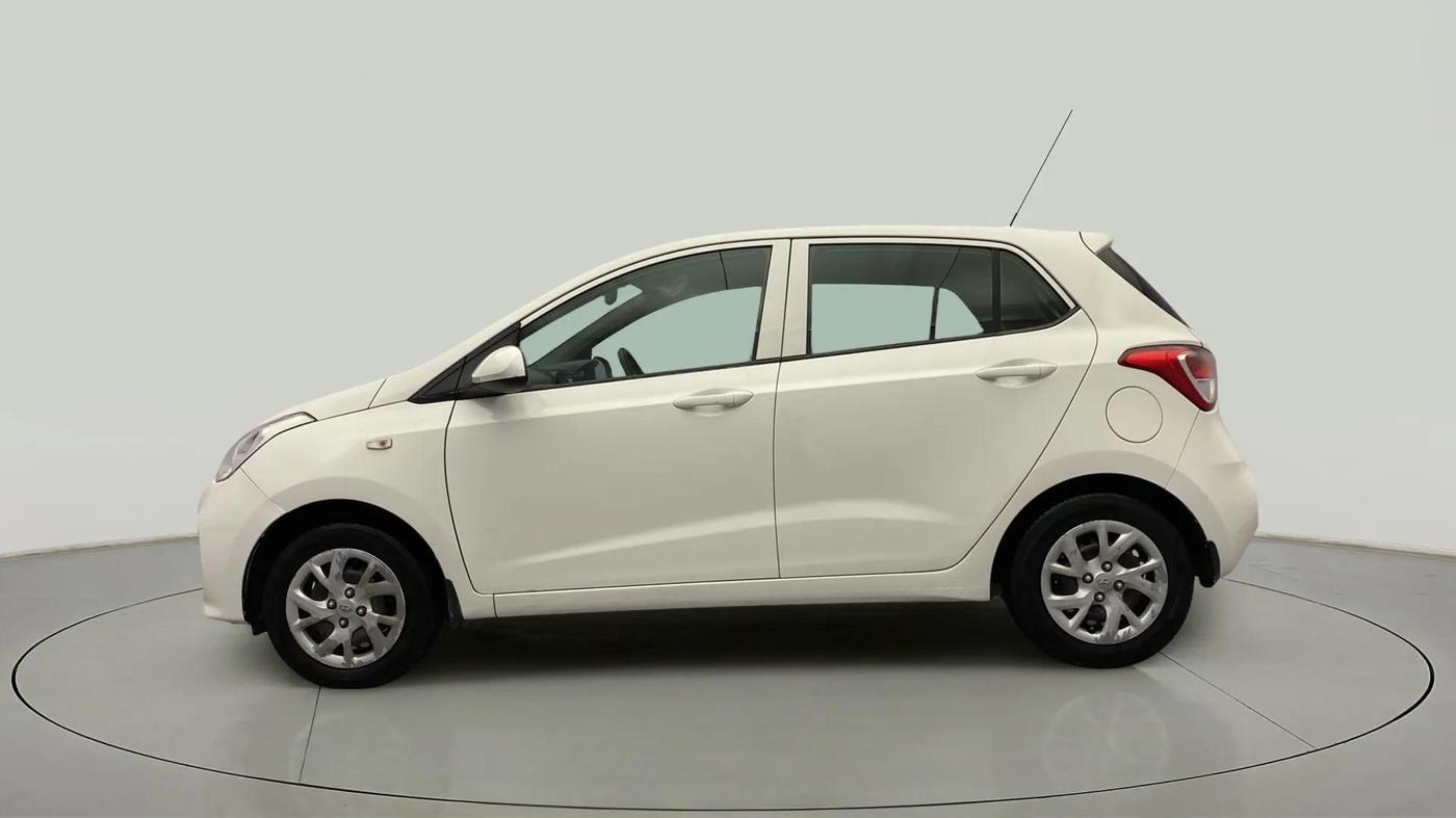 2017 Hyundai Grand i10 MAGNA 1.2 KAPPA VTVT, CNG, Manual, 89,623 km, Left Side
