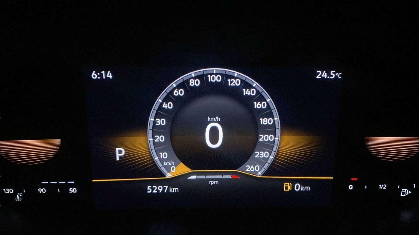 2024 Skoda KUSHAQ STYLE 1.5L TSI DSG, Petrol, Automatic, 5,267 km, Odometer Image