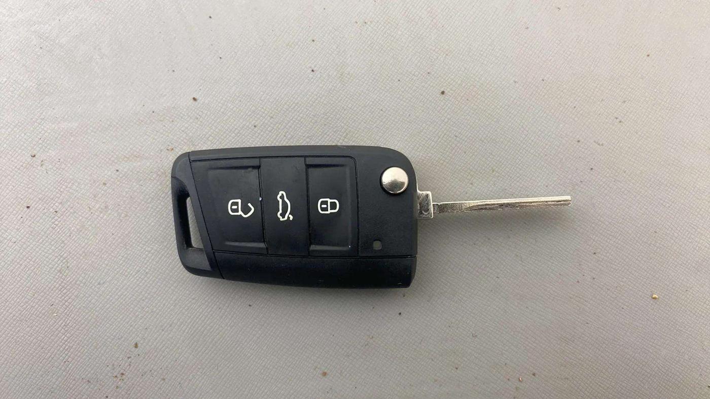 2024 Skoda KUSHAQ STYLE 1.5L TSI DSG, Petrol, Automatic, 5,267 km, Key Close Up