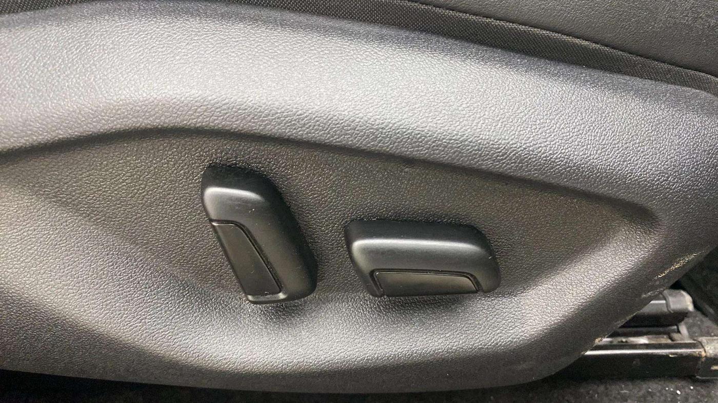 2024 Skoda KUSHAQ STYLE 1.5L TSI DSG, Petrol, Automatic, 5,267 km, Driver Side Adjustment Panel
