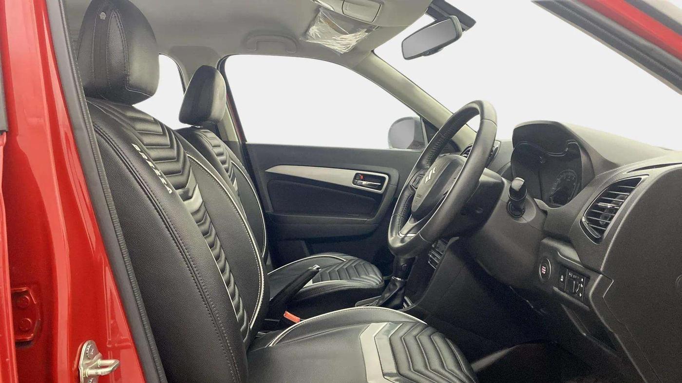 2020 Maruti Vitara Brezza ZXI PLUS AT DUAL TONE SHVS, Petrol, Automatic, 43,240 km, Right Side Front Door Cabin