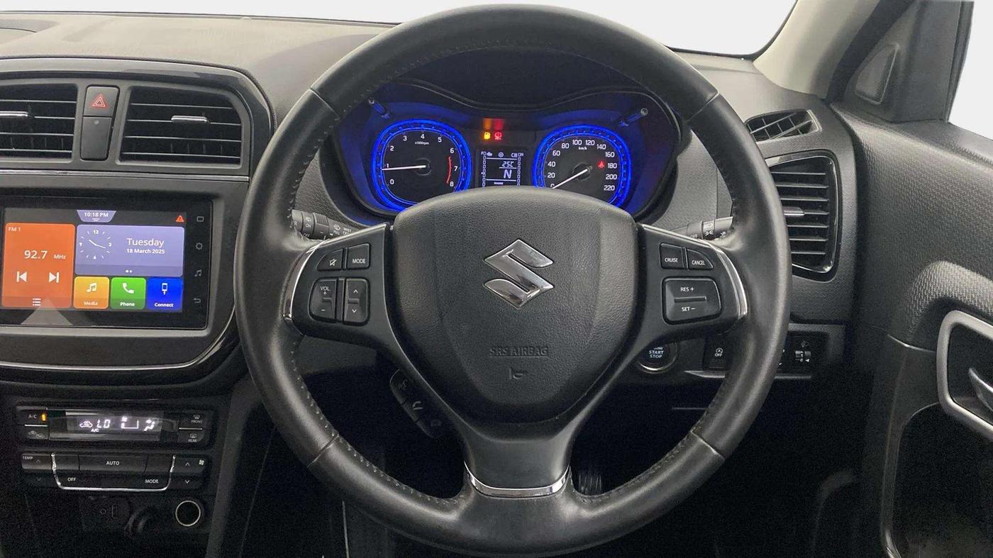 2020 Maruti Vitara Brezza ZXI PLUS AT DUAL TONE SHVS, Petrol, Automatic, 43,240 km, Steering Wheel Close Up
