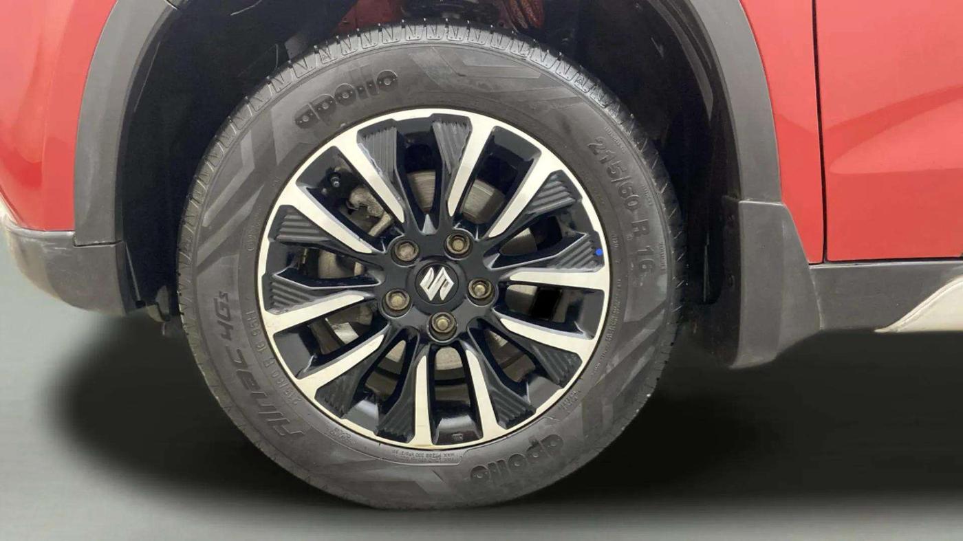 2020 Maruti Vitara Brezza ZXI PLUS AT DUAL TONE SHVS, Petrol, Automatic, 43,240 km, Left Front Wheel